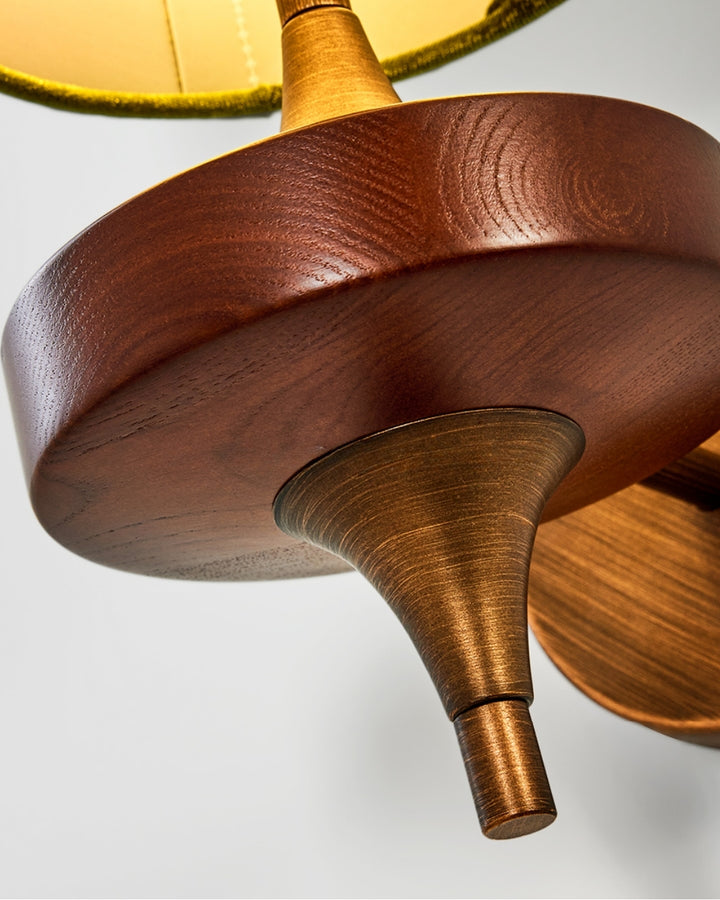 Liora Classic Wall Light