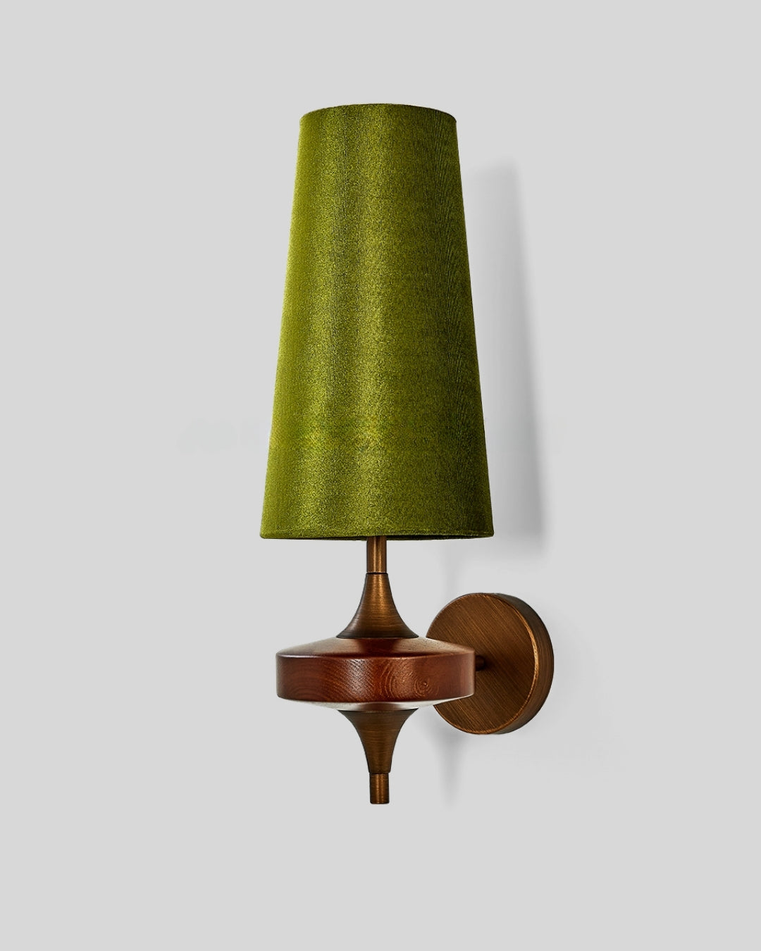 Liora Classic Wall Light