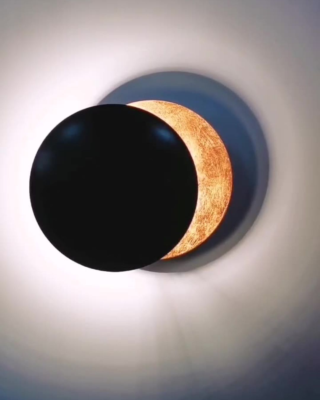 Thalos Modern Moonlight Wall Lamp