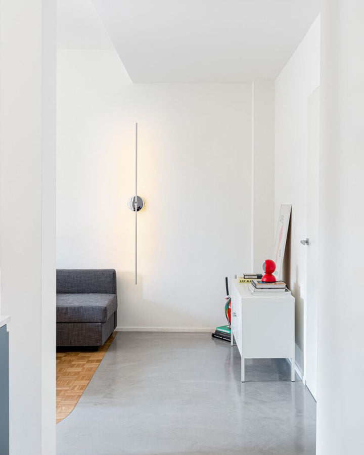Oscar Minimalist Wall Light