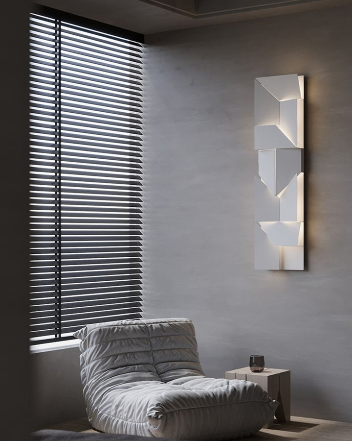 Quinn Artistic Wall Light