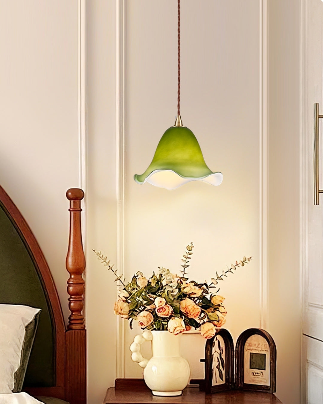 Evelyn Glass Pendant Light