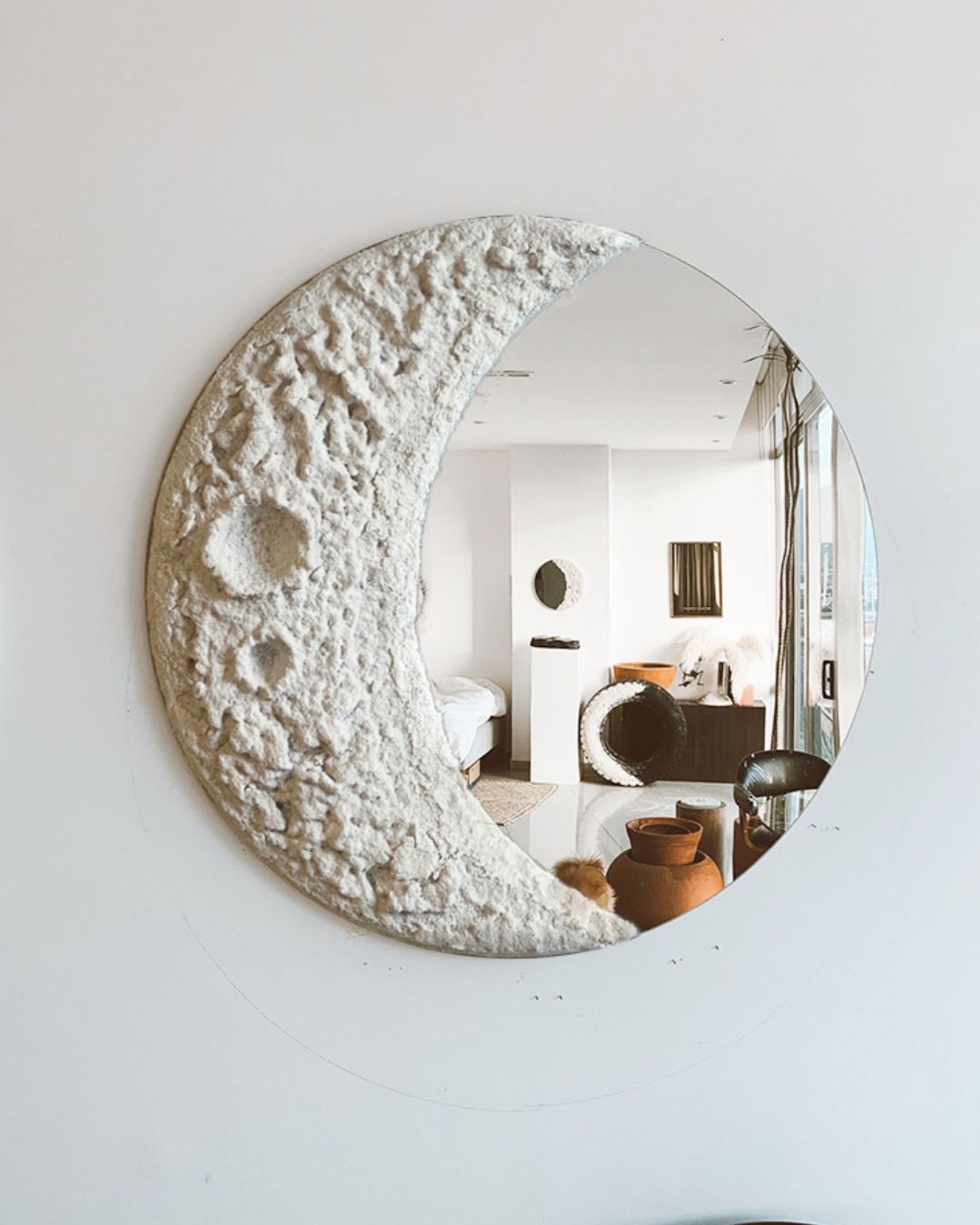 Maro Handcrafted Moon Wall Light - Cozymatic